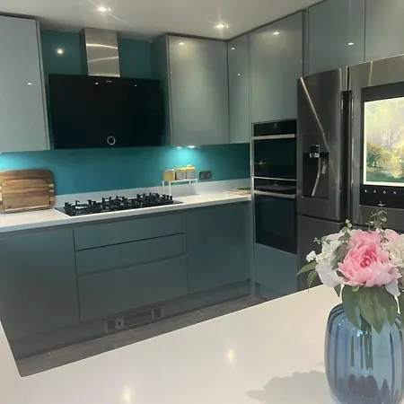 Charming Bradley Stoke 4br With Private Garden *