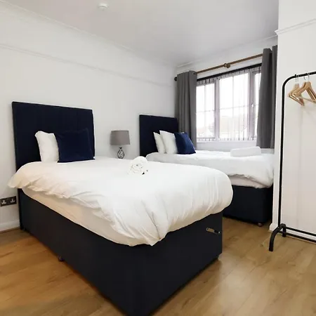 דירה Charming Bradley Stoke 4br With Private Garden