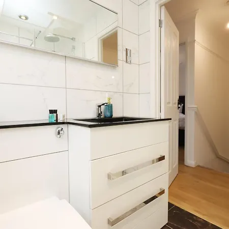 Charming Bradley Stoke 4br With Private Garden *